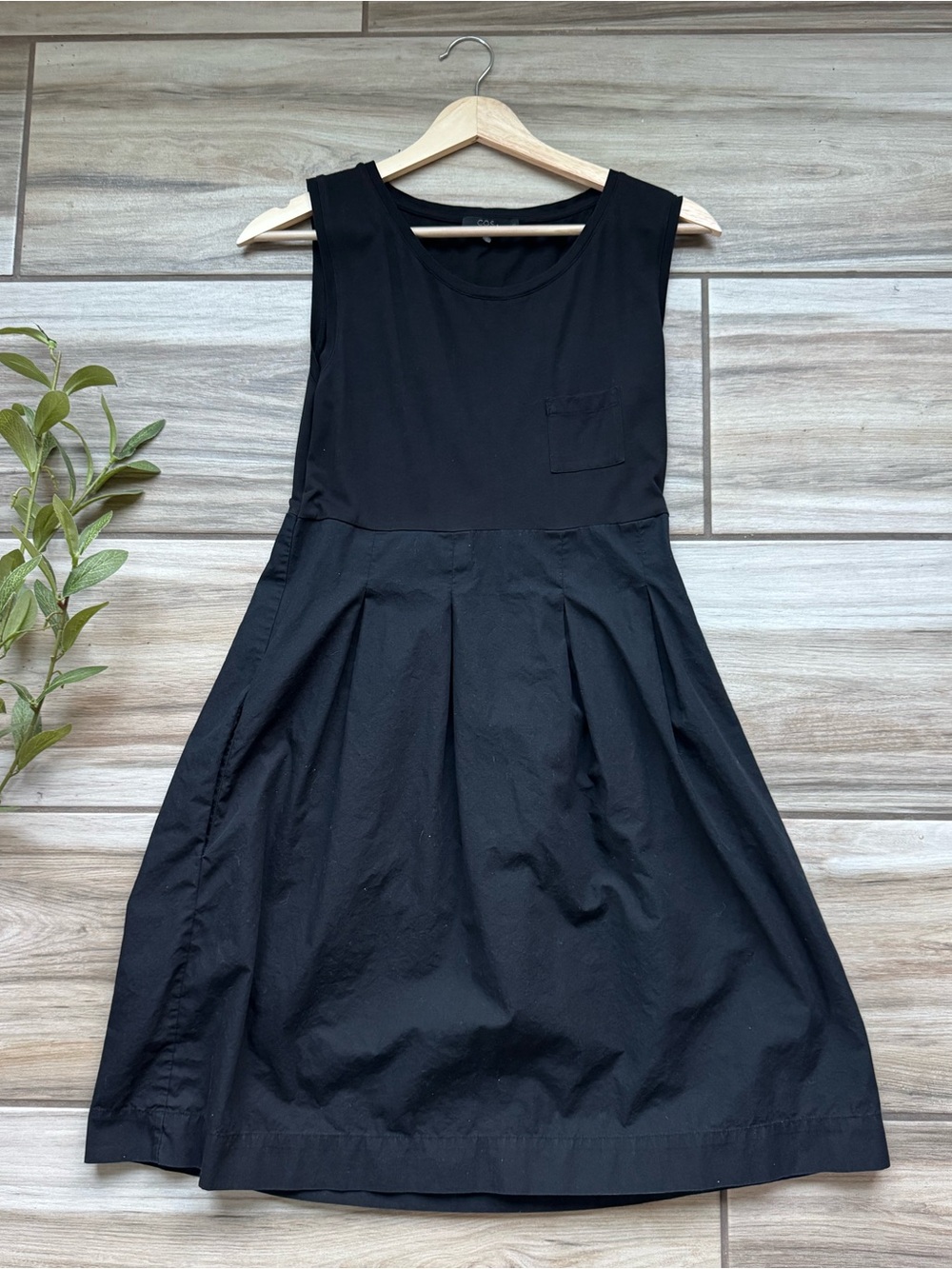 COS Black Cotton Pleated Dress S  Fit Flare Pockets Minimalist Quiet Luxury